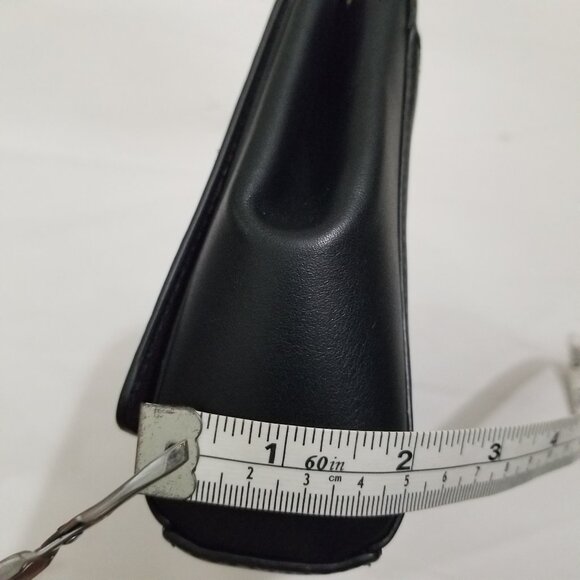 Coach Crossbody/Shoulder bag in black with gold removable chain - Picture 9 of 14